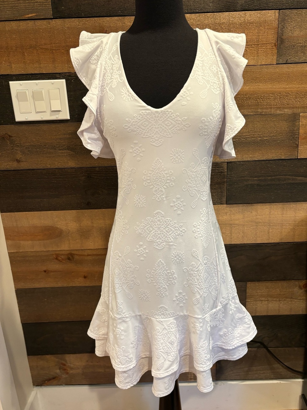 Lilly Pulitzer Luxletic Rally Tennis Dress in Resort White Womens XS Activewear - Picture 2 of 12